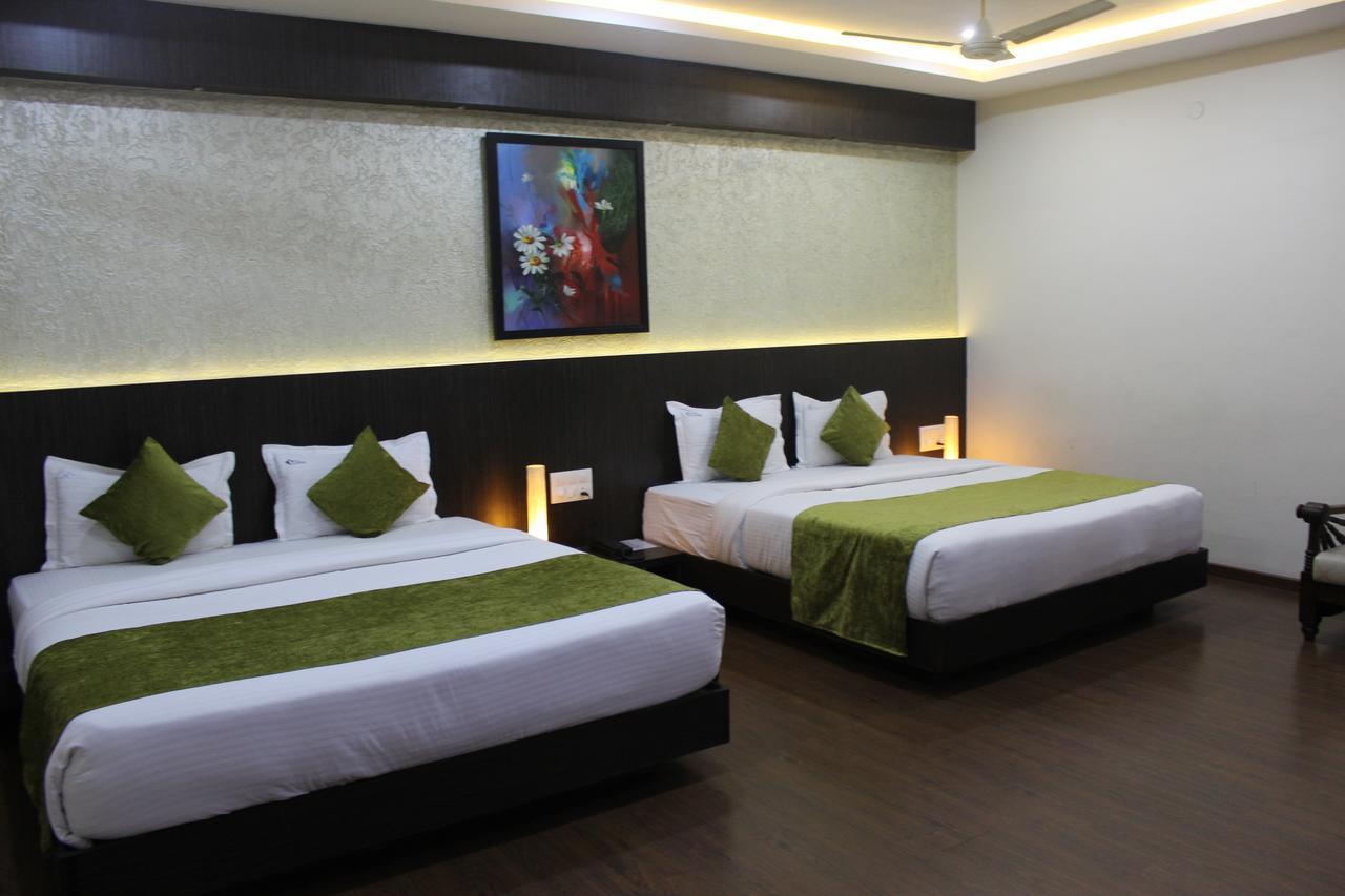 Chikmagalūr The Lotus Boutique Hotel מראה חיצוני תמונה